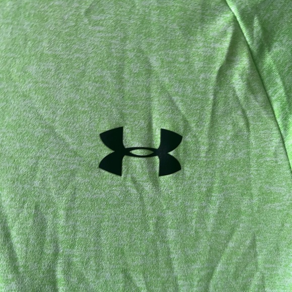 Bundle of Men’s Under Armour Shirts - Picture 5 of 14